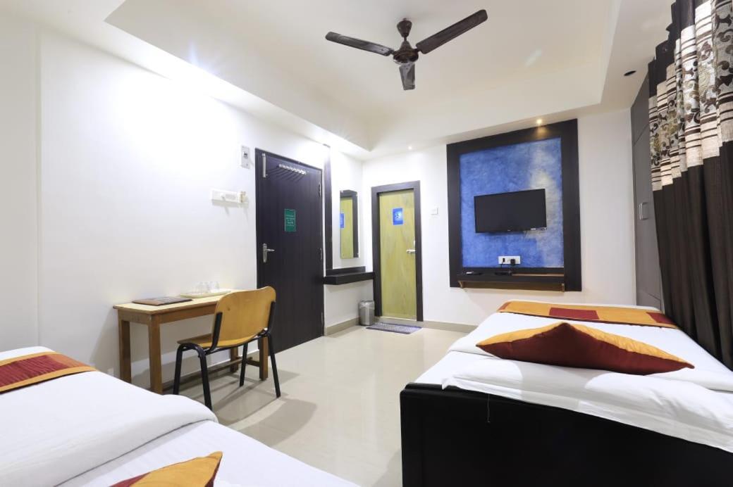 Hotel Rashmi Guváhátí Exteriér fotografie