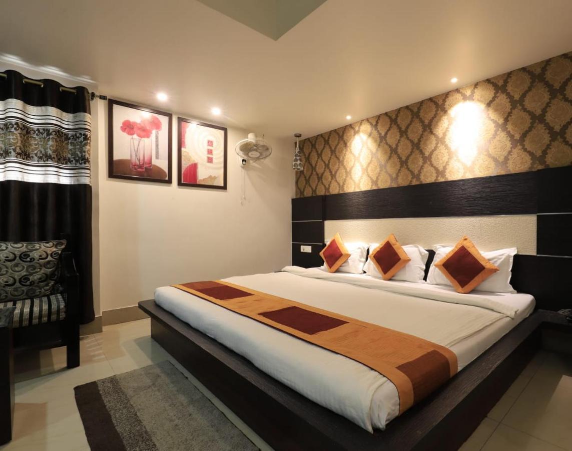 Hotel Rashmi Guváhátí Exteriér fotografie